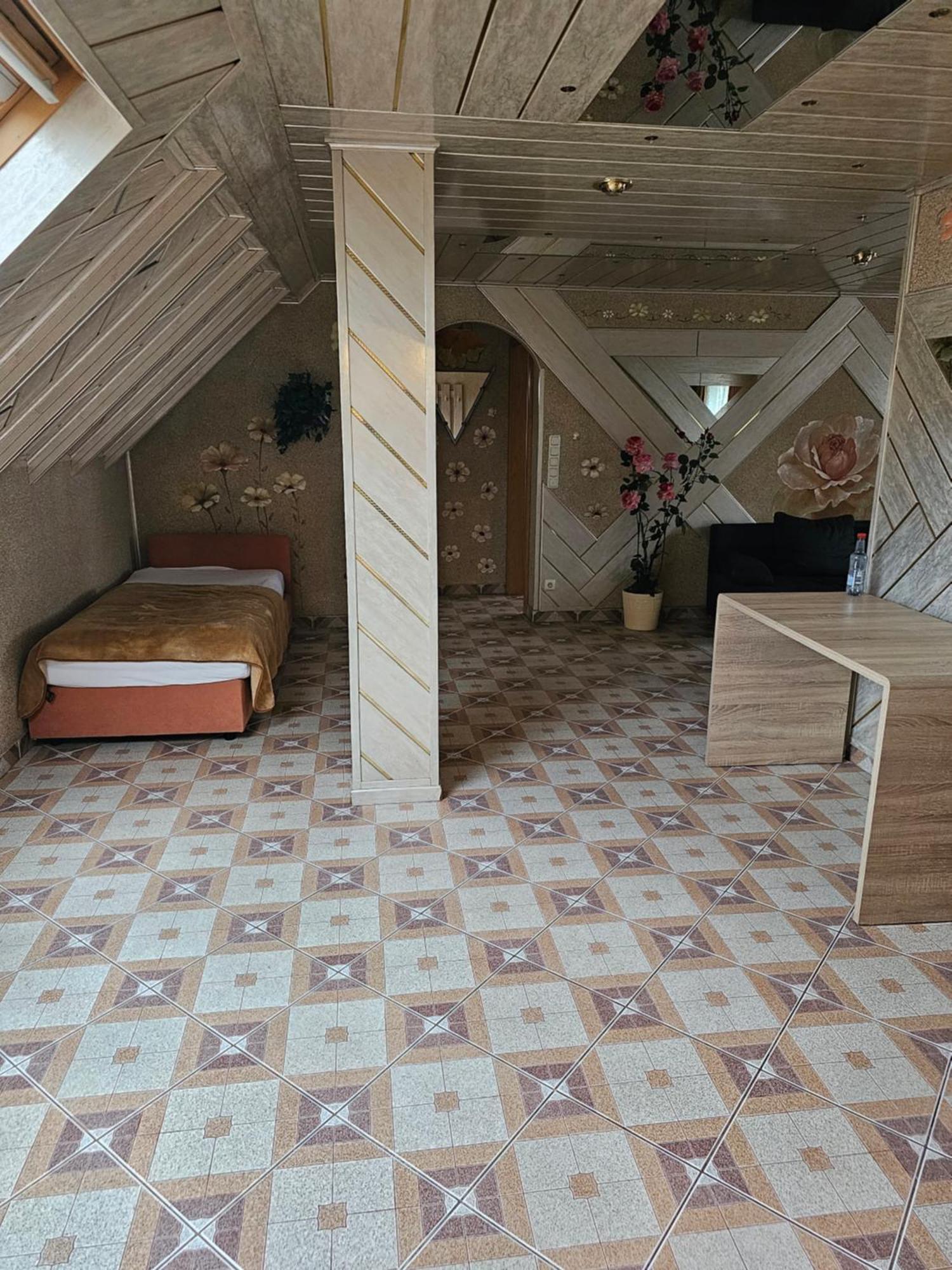 Hotel Tenne Viernheim Eksteriør bilde