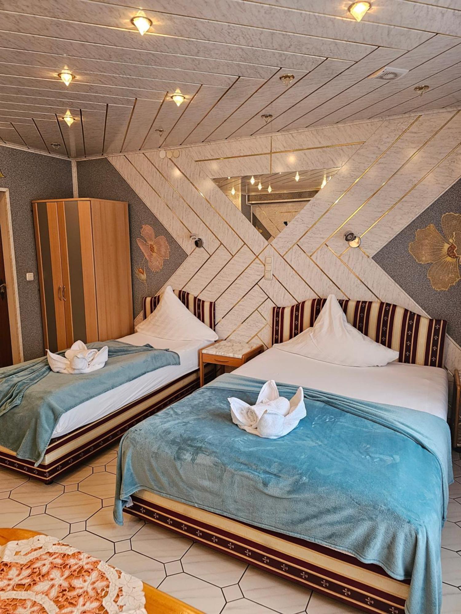Hotel Tenne Viernheim Eksteriør bilde