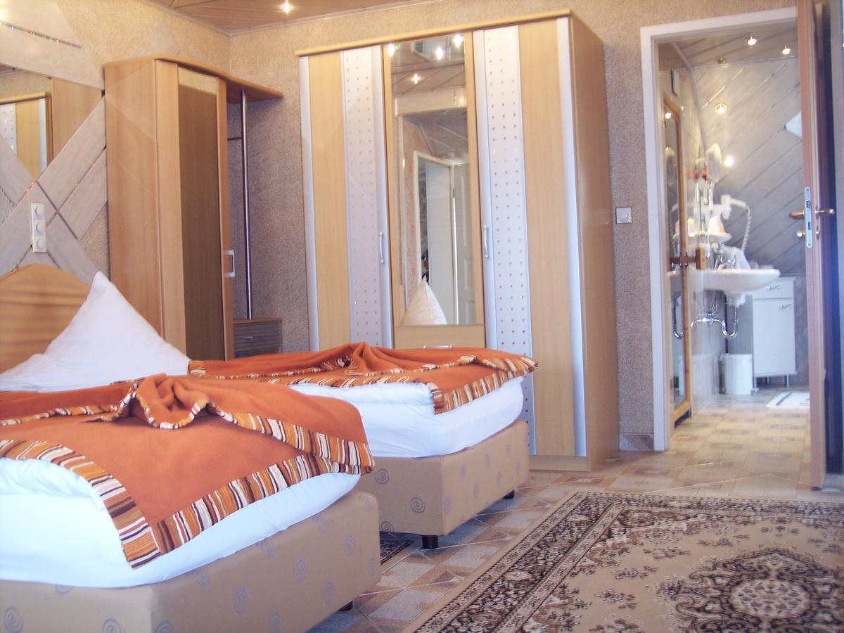 Hotel Tenne Viernheim Eksteriør bilde