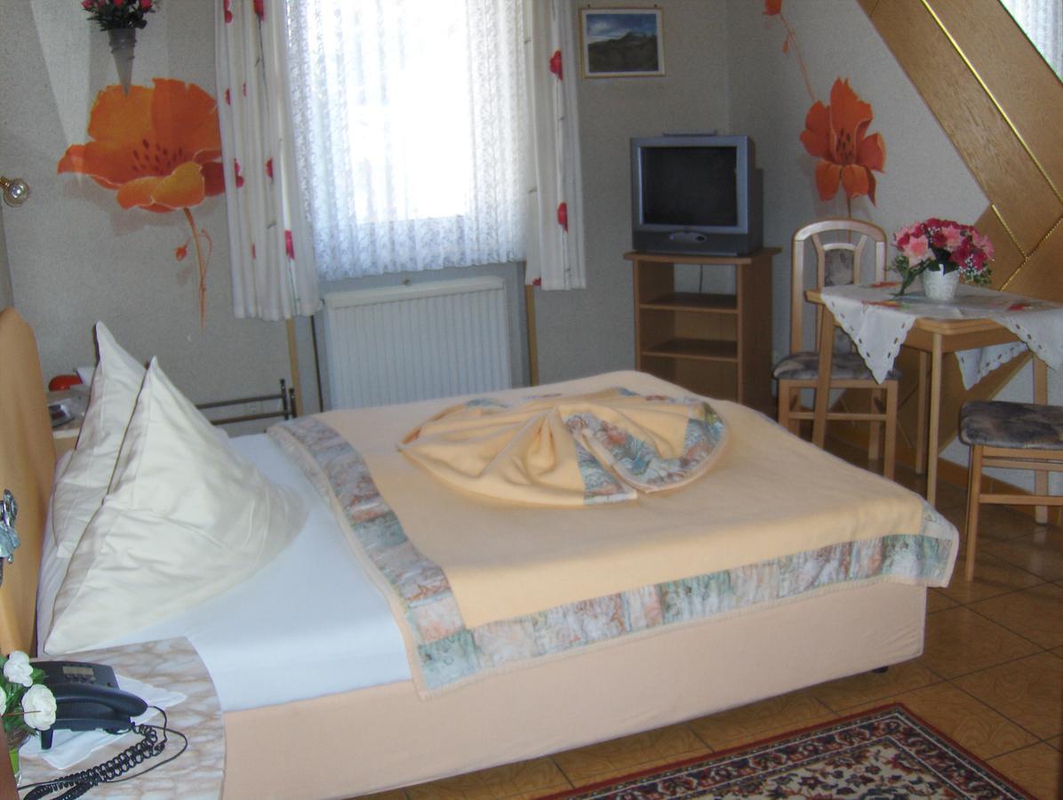 Hotel Tenne Viernheim Eksteriør bilde
